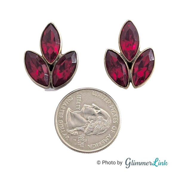 Vintage Red Glass Rhinestone Mid Century Floral Gold Tone Screw Back Earrings - Picture 5 of 9